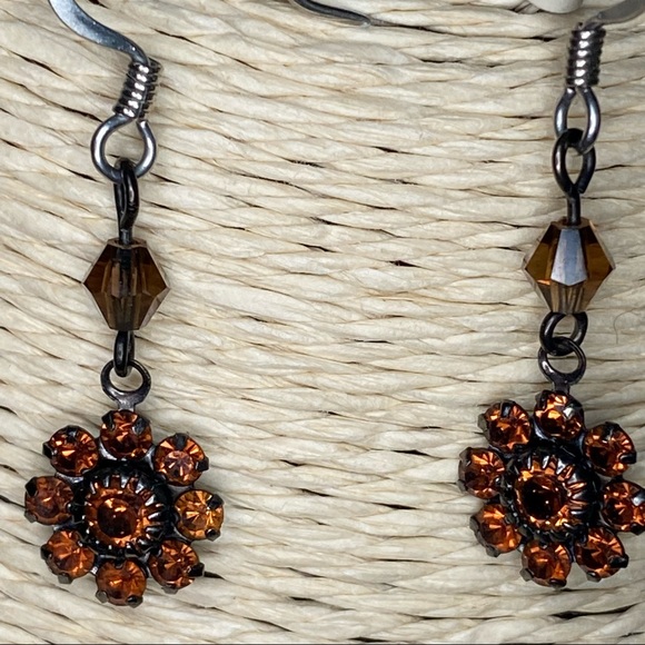 3 PIECE SET!! Earrings + TWO Flower Dangle Necklaces Rendered in Orange Crystals - Picture 3 of 11